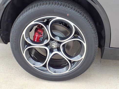 New 2025 Alfa Romeo Stelvio Sprint w/ Veloce Package image 6