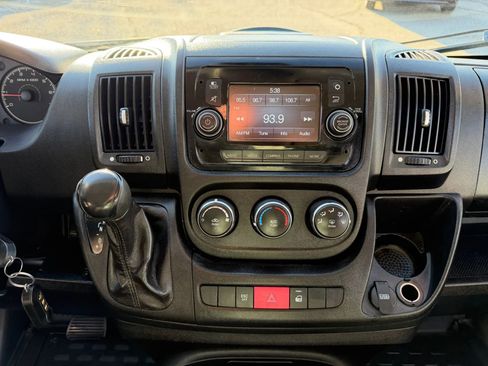 Used 2018 RAM ProMaster 1500 w/ Interior Convenience Group image 11