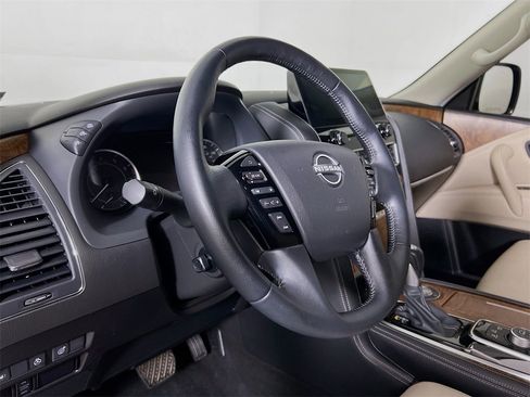 Used 2024 Nissan Armada SL w/ Captain's Chairs Package image 9