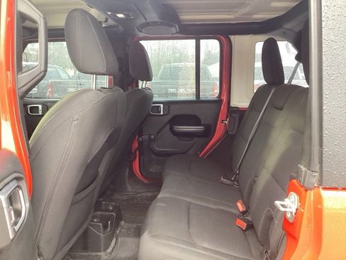 Used 2018 Jeep Wrangler Unlimited Sport image 16