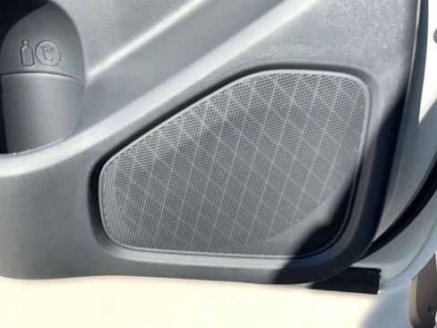 New 2026 Nissan Frontier SV w/ SV Convenience Package image 22