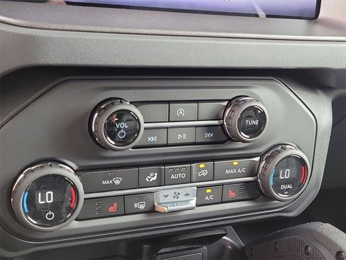 New 2025 Ford Bronco Big Bend w/ Black Diamond Package image 21