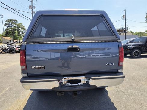 Used 2004 Ford F250 XLT AWD/4WD image 4