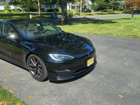 Used 2024 Tesla Model S Plaid AWD/4WD image 5