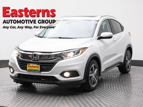 Used 2021 Honda HR-V EX image 1