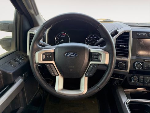 Used 2020 Ford F350 Lariat w/ Lariat Value Package image 11