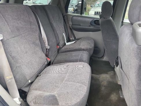Used 2002 Chevrolet TrailBlazer LS w/ Preferred Equipment Group image 11
