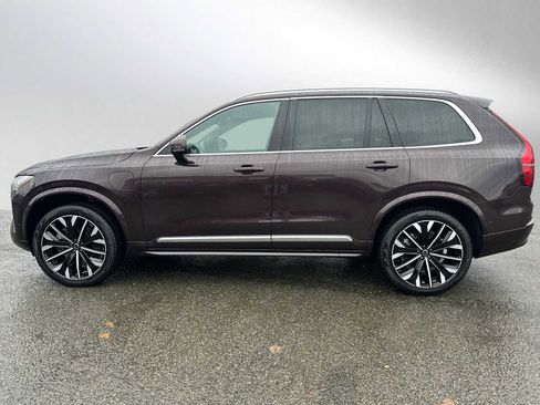 Certified 2025 Volvo XC90 T8 Ultra image 6