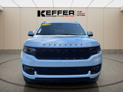 Certified 2022 Jeep Wagoneer Series III image 11