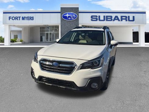 Used 2018 Subaru Outback 3.6R Limited image 3