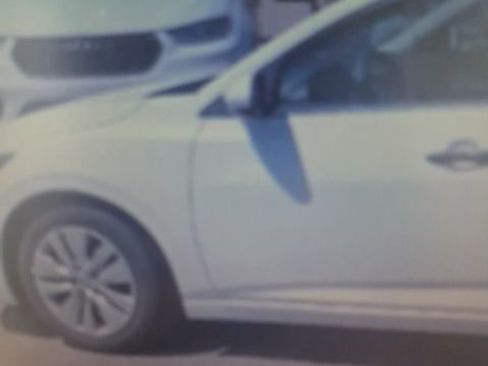 Used 2024 Nissan Sentra S FWD image 1