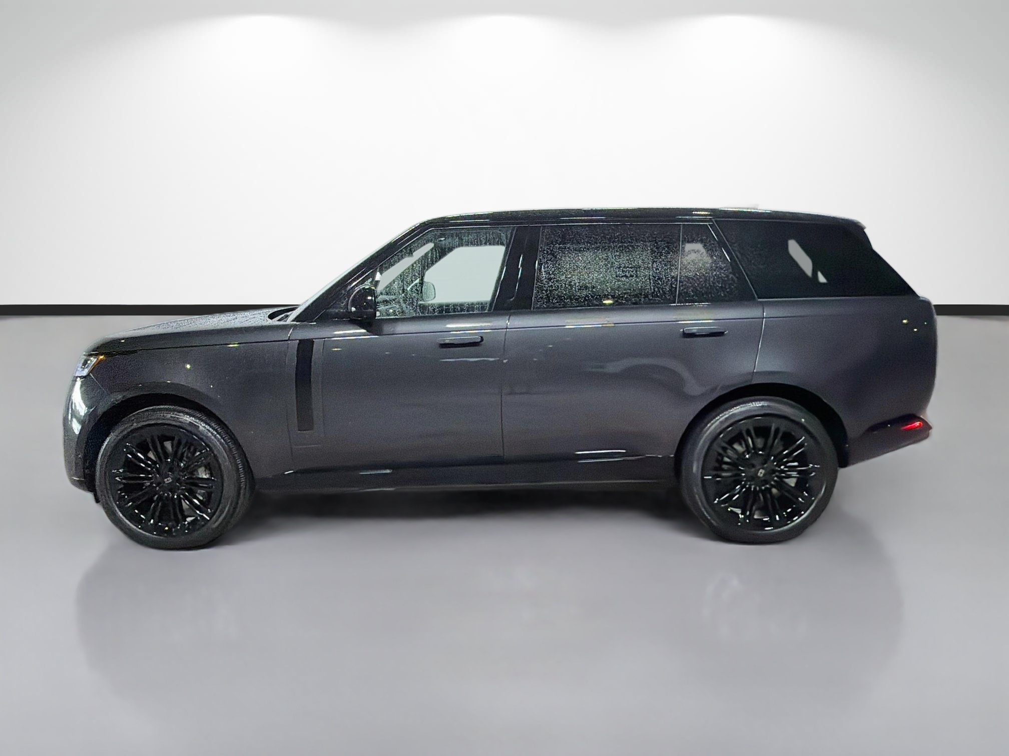 New 2027 Land Rover Range Rover Long Wheelbase SE AWD/4WD image 2