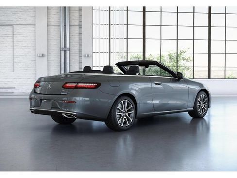 Used 2023 Mercedes-Benz E 450 4MATIC Cabriolet image 22