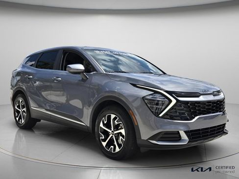Certified 2025 Kia Sportage EX FWD image 8