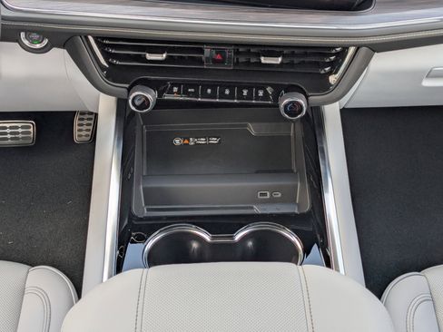 New 2025 Chevrolet Tahoe Premier image 7