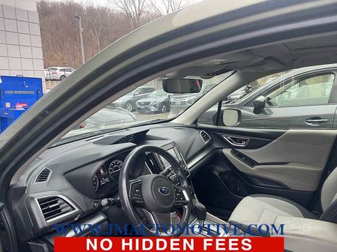 Used 2020 Subaru Forester Premium image 2