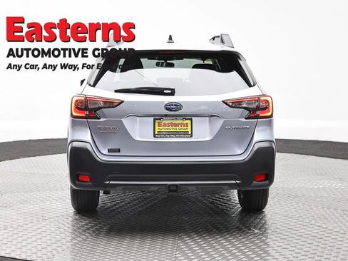 Used 2024 Subaru Outback Premium AWD/4WD image 6