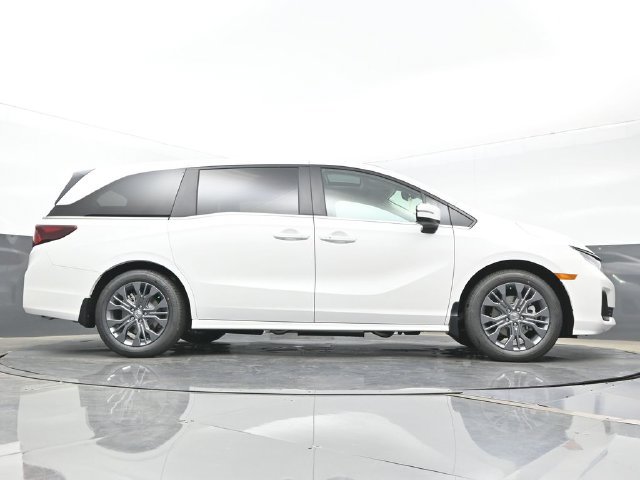 New 2026 Honda Odyssey Touring image 24