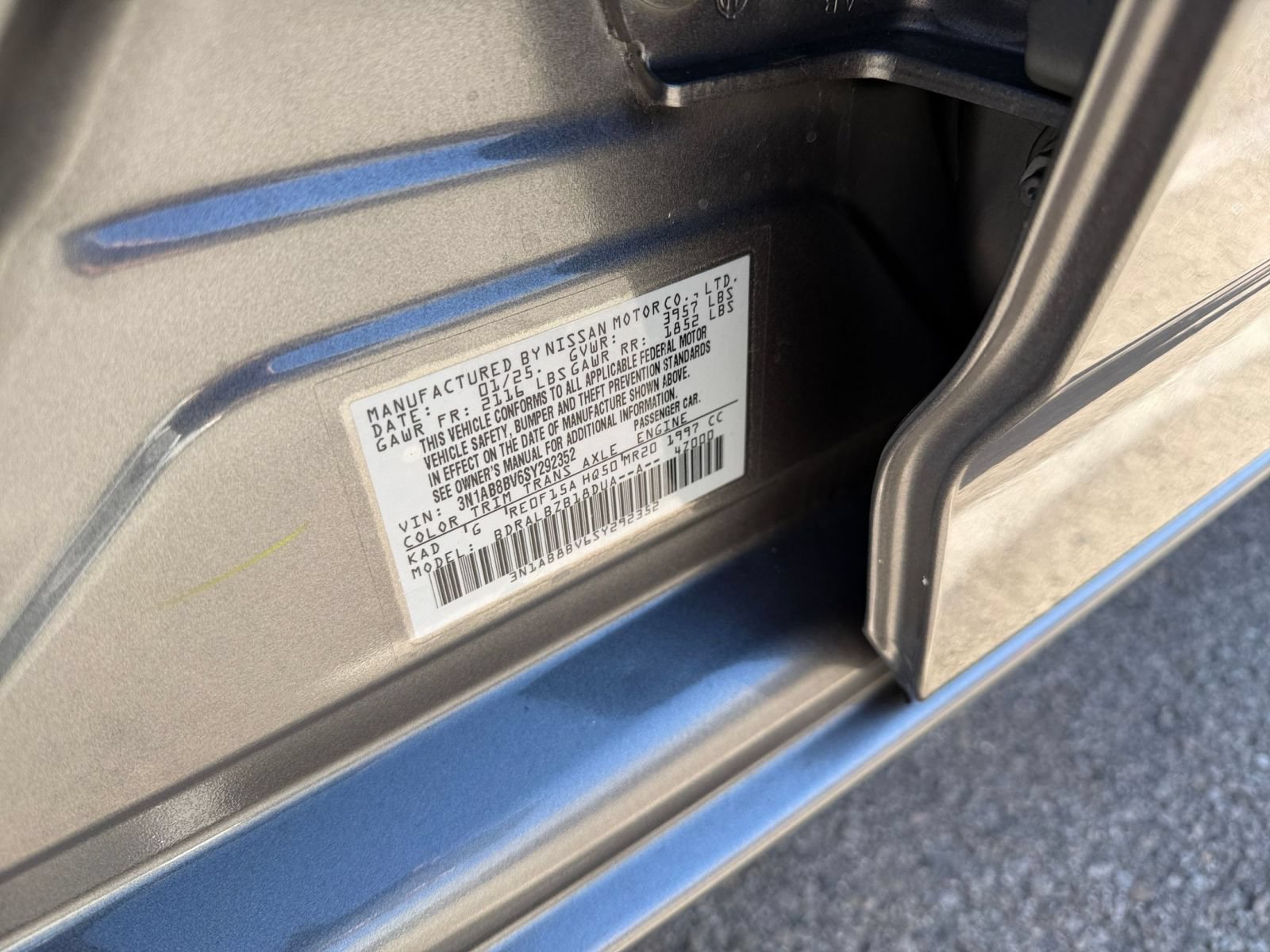 Used 2025 Nissan Sentra S FWD image 26
