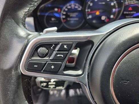 Used 2019 Porsche Cayenne AWD/4WD image 12