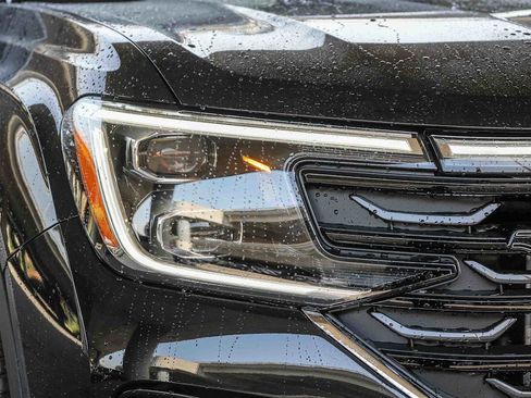 New 2026 Volkswagen Atlas Cross Sport SEL Premium R-Line AWD/4WD image 4