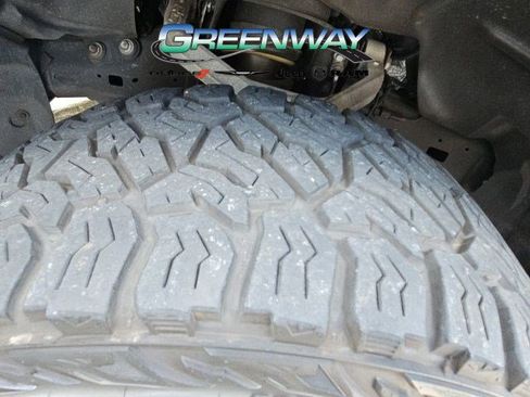 Used 2019 RAM 1500 Laramie w/ Sport Appearance Package AWD/4WD image 26