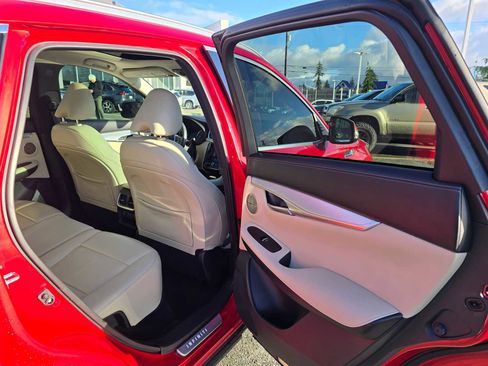 Used 2022 INFINITI QX50 Sensory image 14