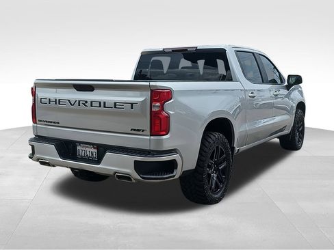 Used 2022 Chevrolet Silverado 1500 RST w/ LPO, Blackout Package image 3