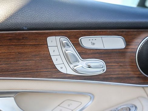 Used 2021 Mercedes-Benz GLC 300 4MATIC image 22