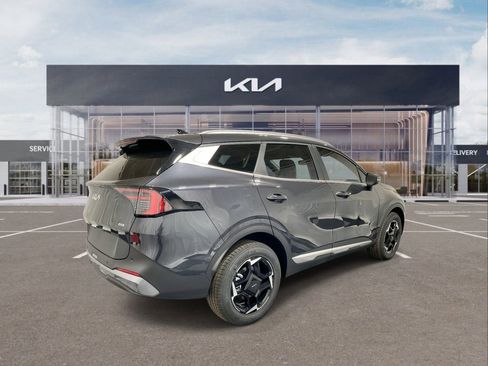 New 2026 Kia Sportage EX image 8