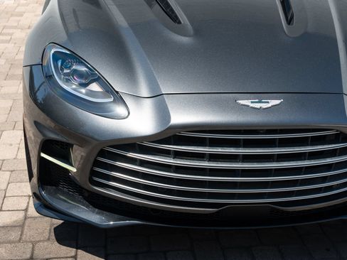 Used 2023 Aston Martin DBX 707 AWD/4WD image 15