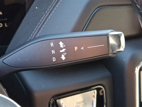 Certified 2025 GMC Yukon Denali image 16