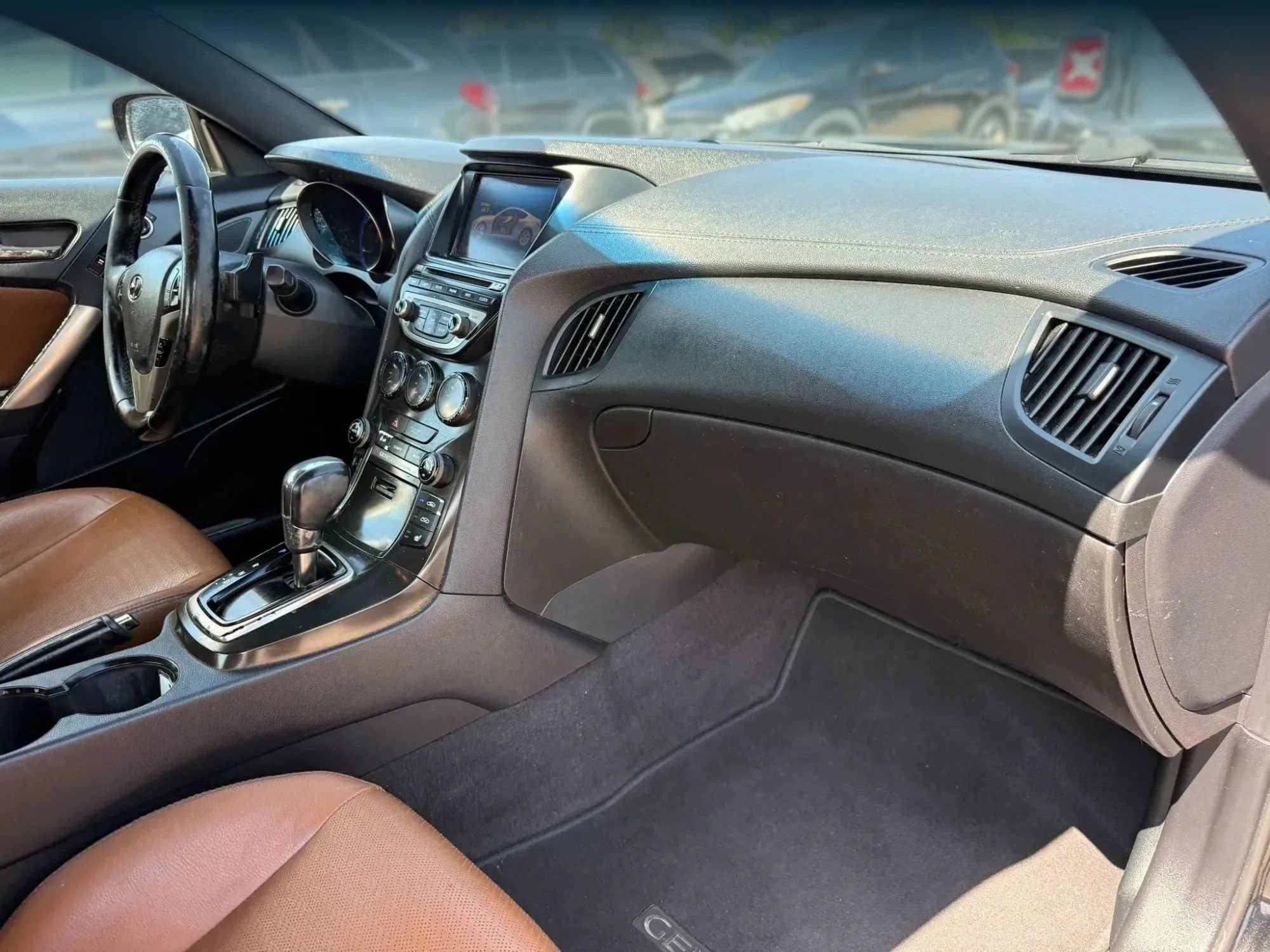 Used 2013 Hyundai Genesis 3.8 RWD image 19