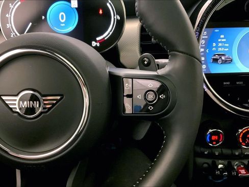 Certified 2024 MINI Cooper S w/ Signature Upholstery Package image 18