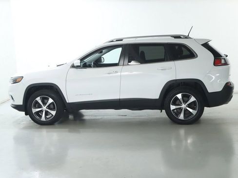 Used 2019 Jeep Cherokee Limited image 39
