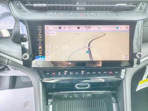 New 2026 Jeep Grand Cherokee Altitude image 34