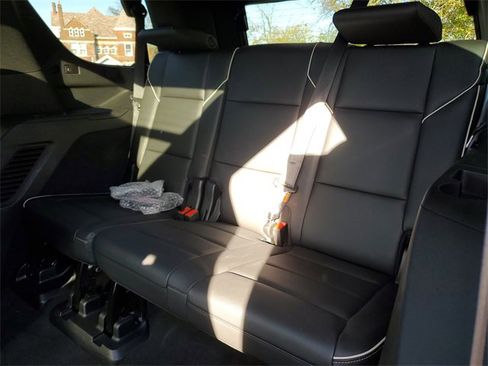 Used 2021 Cadillac Escalade Premium Luxury w/ Driver Assist Tech Package image 31