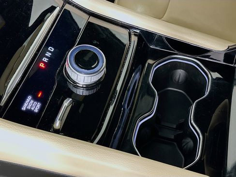 Used 2023 Jeep Grand Cherokee L Limited image 25