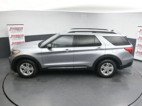 Used 2024 Ford Explorer XLT w/ Equipment Group 202A AWD/4WD image 24