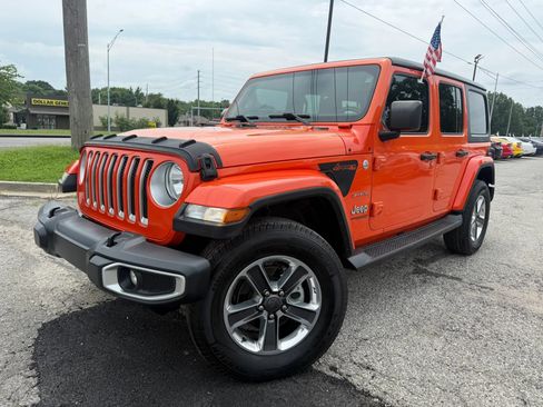 Used 2018 Jeep Wrangler Unlimited Sahara AWD/4WD image 26
