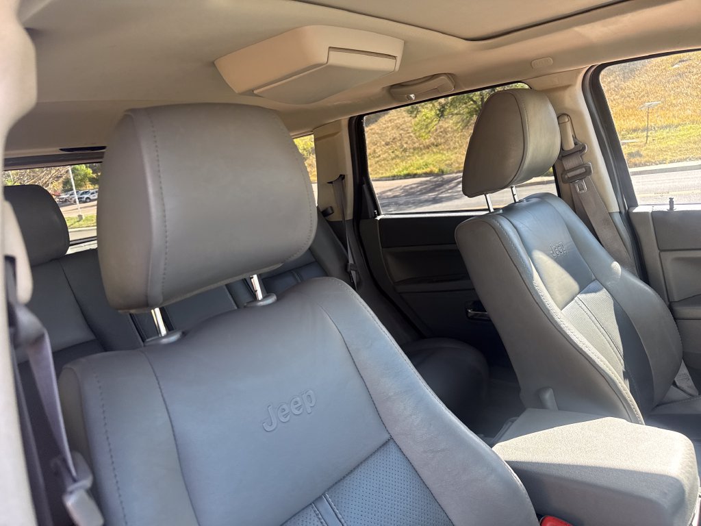 Used 2005 Jeep Grand Cherokee Limited AWD/4WD image 29