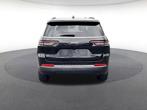 New 2025 Jeep Grand Cherokee L Laredo w/ Luxury Tech Group I AWD/4WD image 4