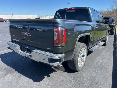 Used 2018 GMC Sierra 1500 SLT image 3