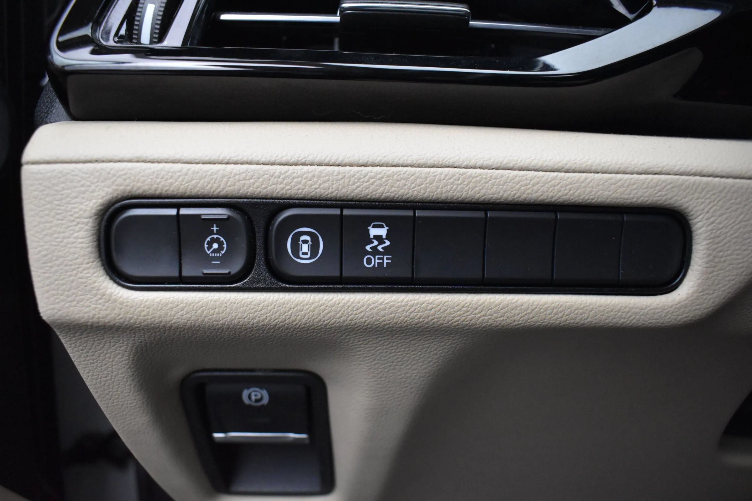 Used 2023 Acura MDX SH-AWD image 24