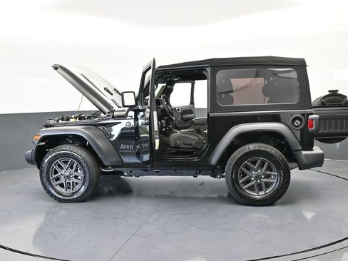Used 2024 Jeep Wrangler Sport S image 63