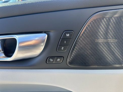 Used 2025 Volvo XC60 B5 Ultra w/ Protection Package Premier image 11