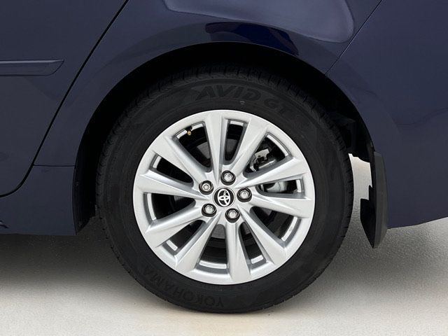 Used 2025 Toyota Corolla LE w/ LE Premium Package FWD image 26