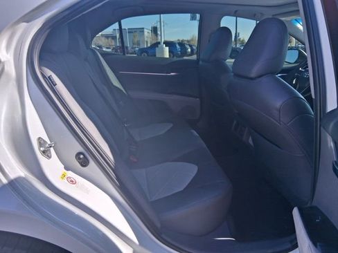 Used 2018 Toyota Camry XLE w/ Driver Assist Package image 11