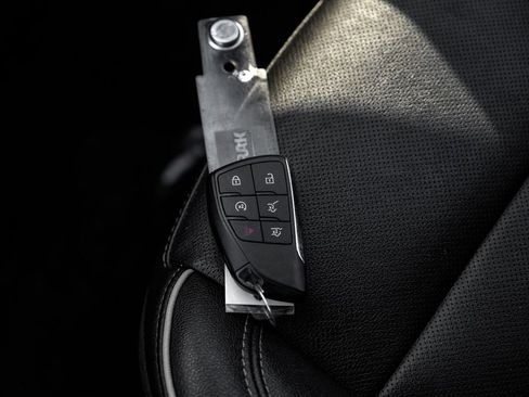 Used 2023 Chevrolet Suburban Premier image 63