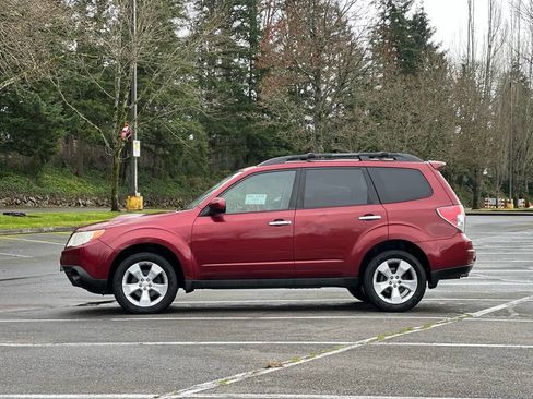 Used 2009 Subaru Forester 2.5XT Limited image 2